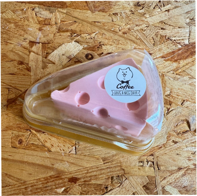 【ど冷えもん対応不可】穴あきチーズケーキ いちご